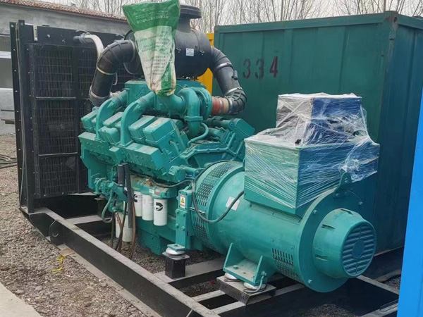 1400kw发电机组 (2)